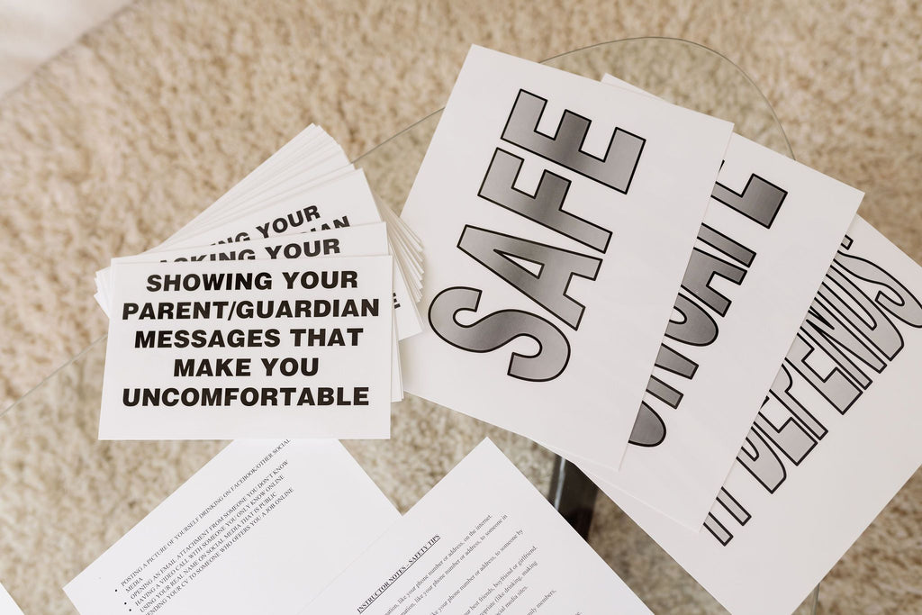 Digital Dangers: Safe or Unsafe, Activity Kit